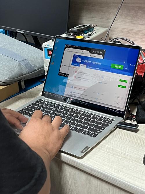 觸摸屏筆記本電腦要貼屏幕膜嗎，觸摸屏筆記本實(shí)用嗎
