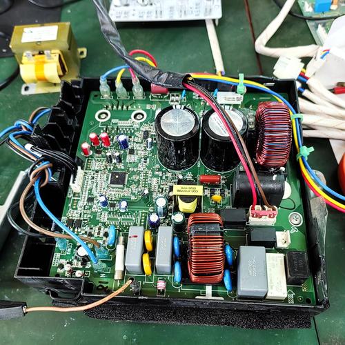 電路板維修接單圖片，電路板維修工作怎么樣