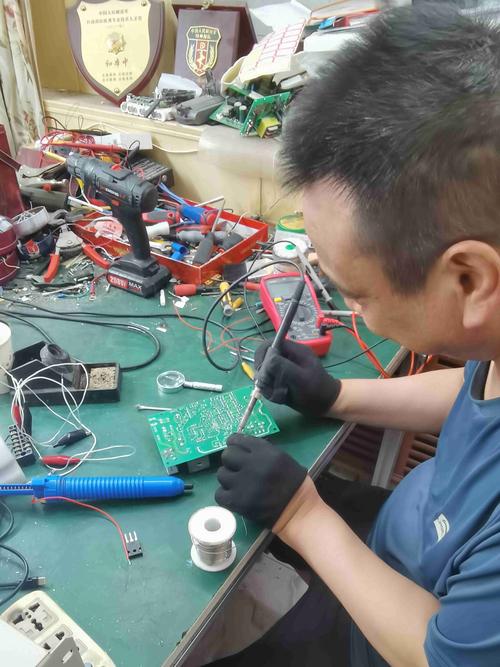 電路板維修經(jīng)驗總結，電路板維修設備圖片高清